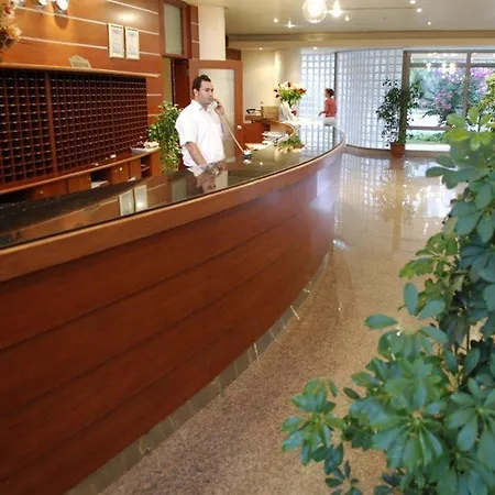 Club Golden Beach Hotel 4*