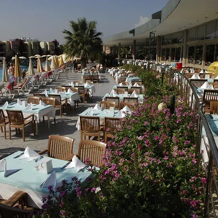 Club Golden Beach Hotel 4*